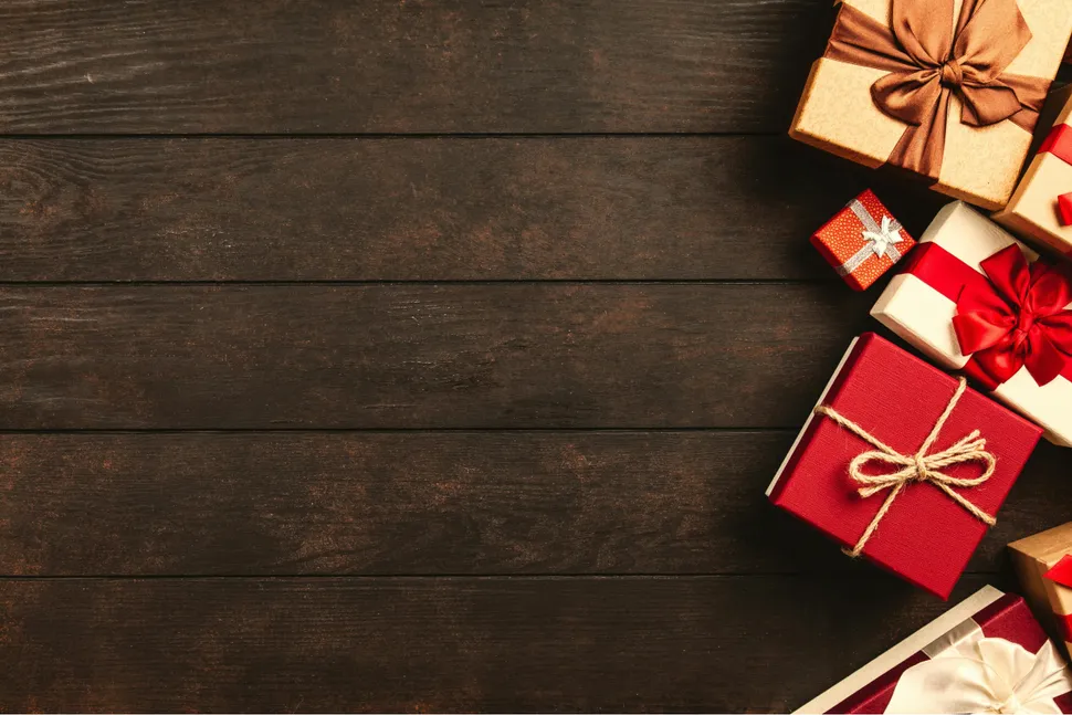 Making Room for Santa’s Gifts: A Festive Decluttering Guide