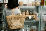 ditch-plastic-bags-embrace-reusable-totes-for-a-greener-future